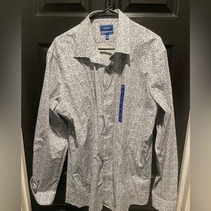 Men’s Apt 9 Premier Flex Slim Fit, dress shirt, new with tags. Size 17.5